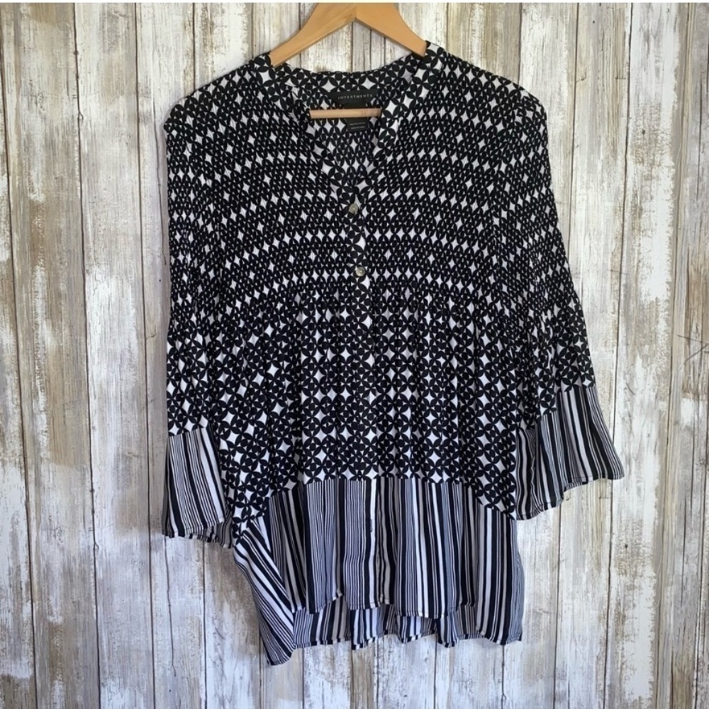 Investments Black & White Mixed Media Stretch Button Down - Picture 1 of 5